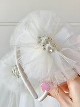 Загрузите изображение в программу просмотра галереи,Oversized Tulle headband - White
