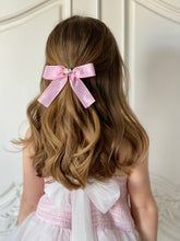 Cargue la imagen en el visor de la galería,Rosebud Gingham Oversized Bow - Pink
