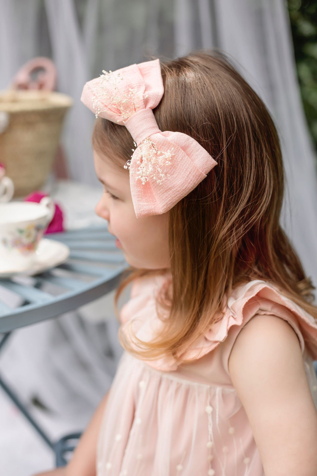 Linen Oversized Bow Hairband with Dried Gypsophila - Salmon