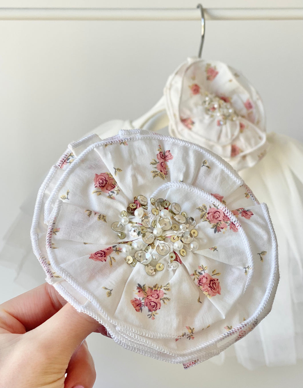 Oversized Floral Hair Clip - White