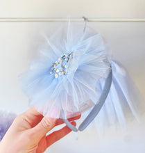 Загрузите изображение в программу просмотра галереи,Oversized Tulle headband - Powder Blue
