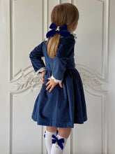 Cargue la imagen en el visor de la galería,Anastasia Teddy Bear Oversized Velvet Bow - Royal Blue
