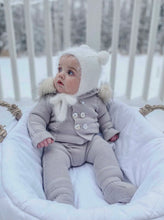 Загрузите изображение в программу просмотра галереи,Petite Maison Kids Cashmere Teddy Hat - White
