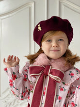 Cargue la imagen en el visor de la galería,Anastasia Teddy Bear Beret - Mulberry
