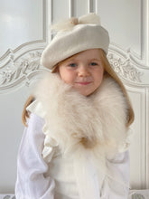 Cargue la imagen en el visor de la galería,Pom Layered Tulle Beret - Ivory
