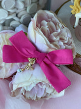 Load image into Gallery viewer, Julia Cotton Bow Teddy Pearl Bow Clip
