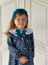 Cargue la imagen en el visor de la galería,Anastasia Teddy Bear Oversized Velvet Bow - Teal
