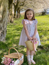 Cargue la imagen en el visor de la galería,Rosa Wicker Straw Basket Bag
