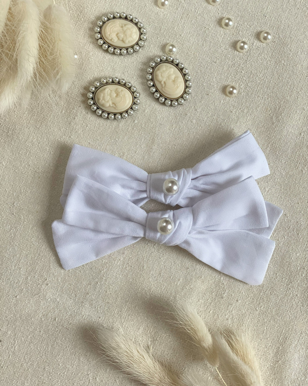 Renée White Pearl Pigtail Hair Clip Set