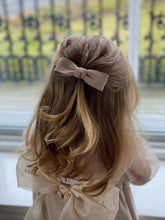 Load image into Gallery viewer, Lucia Faux Leather Bow Hair Clip
