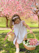 Cargue la imagen en el visor de la galería,Rosa Wicker Straw Basket Bag
